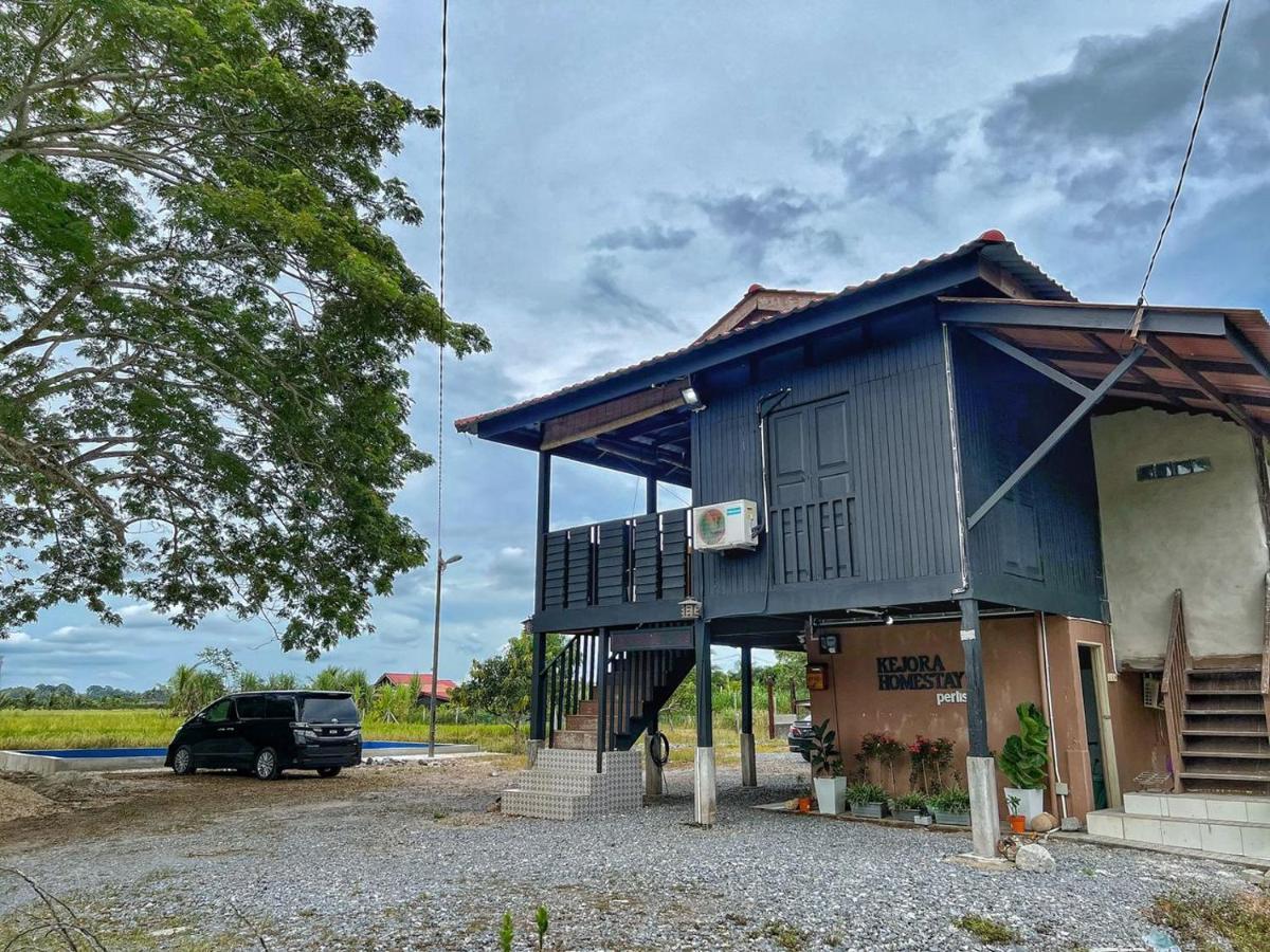 Kejora Homestay Kangar Exterior foto