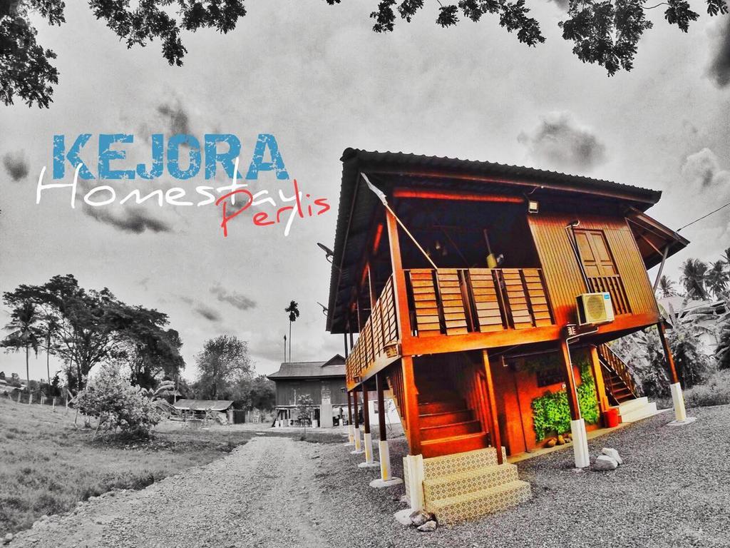 Kejora Homestay Kangar Exterior foto